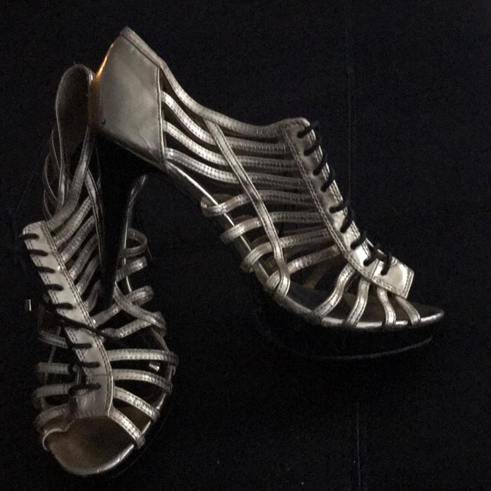 Shoes - Picture 2 of 2